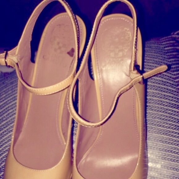 Vince Camuto Nude Platform Peep Toe Sandal Pump - Picture 4 of 6